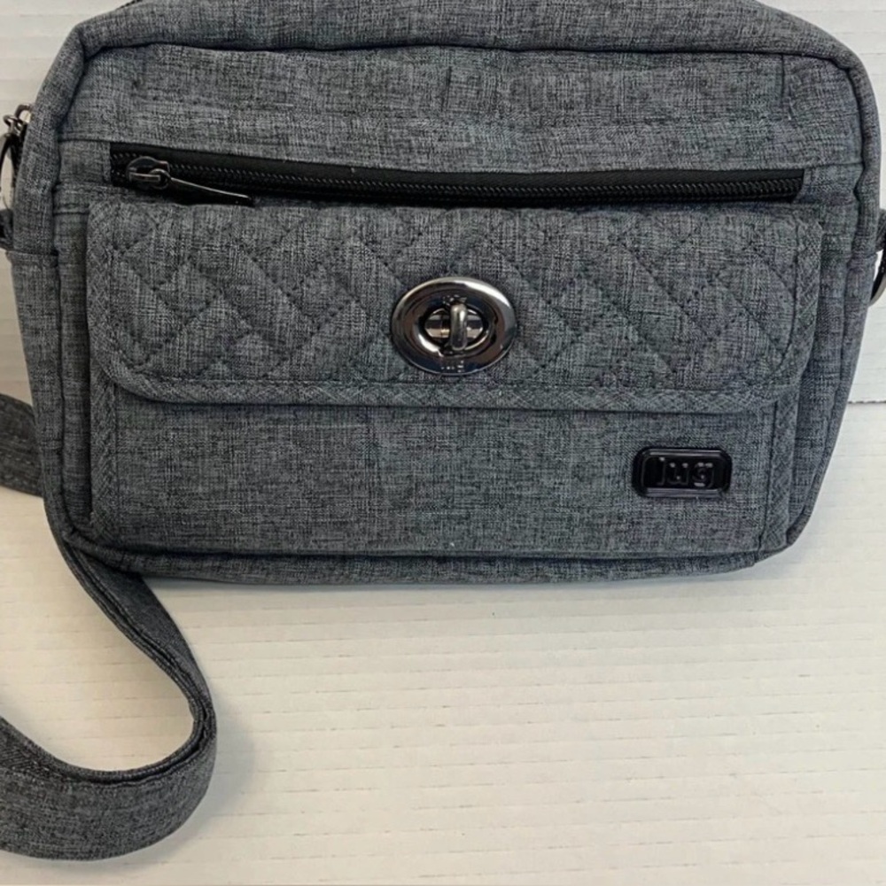 Lug Switch crossbody
